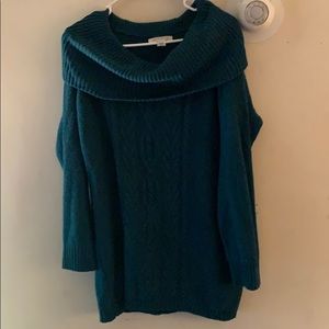 ✨warm off the shoulder sweater✨